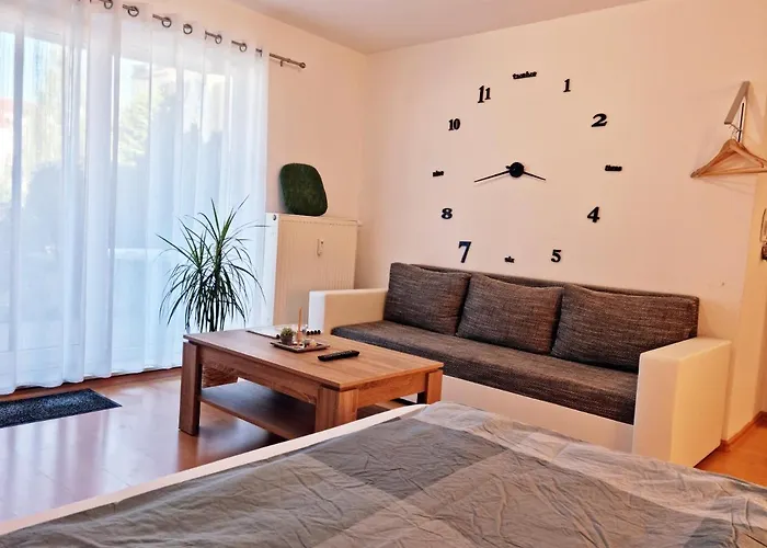 Brise Business Apartment Nahe Leipziger Messe - Porsche - Bmw - Dhl - Wlan - Parkplatz - Business Travelers Only